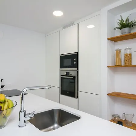 Homeforguest Tenerife Newly Renovated Flat * Santa Cruz de Tenerife